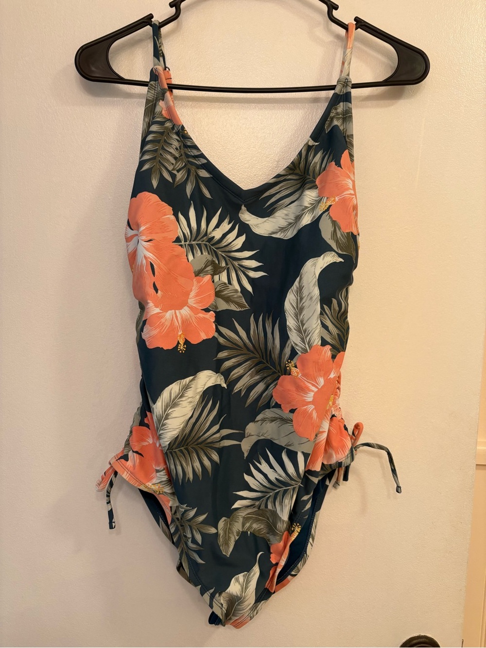 Women’s Kona Sol Floral One Piece Swimsuit - Size Large